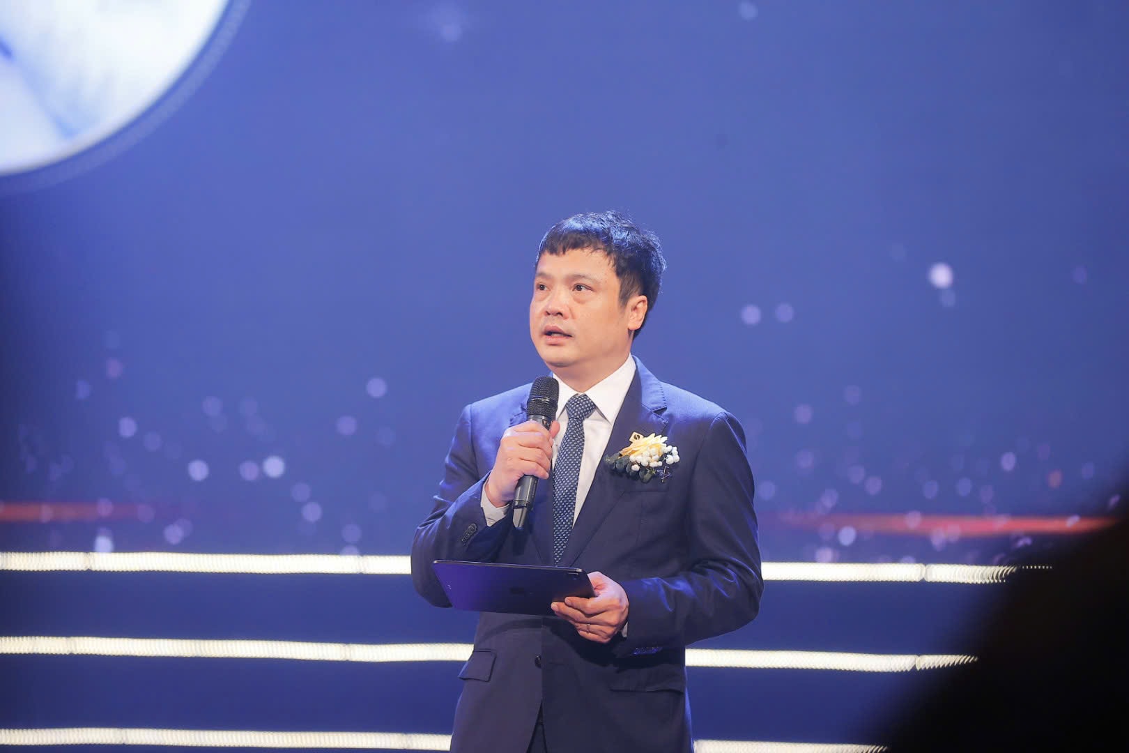 Ong Nguyen Van Khoa 1